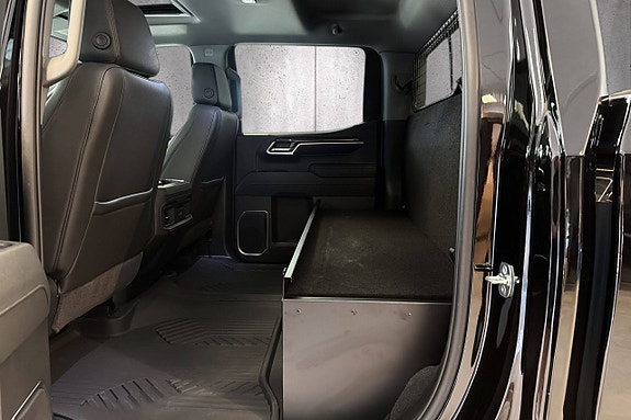 Chevrolet Silverado 1500 14 of 26