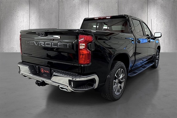Chevrolet Silverado 1500 7 of 30