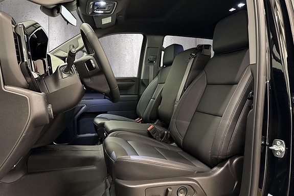 Chevrolet Silverado 1500 17 of 30