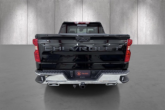 Chevrolet Silverado 1500 4 of 30