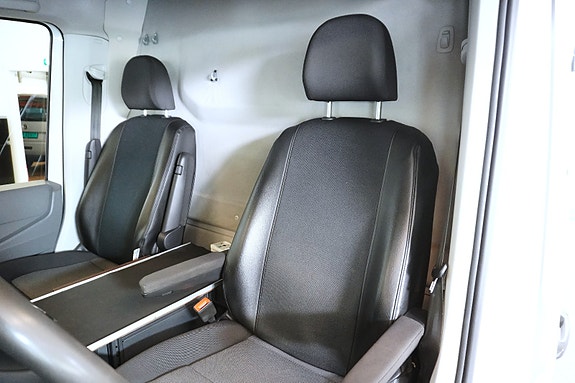 Volkswagen Crafter 16 of 30