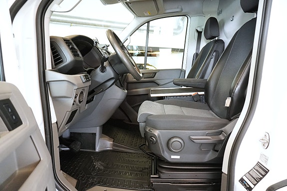 Volkswagen Crafter 13 of 30