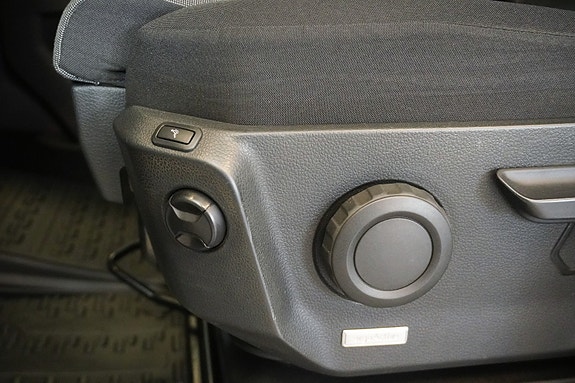 Volkswagen Crafter 15 of 30