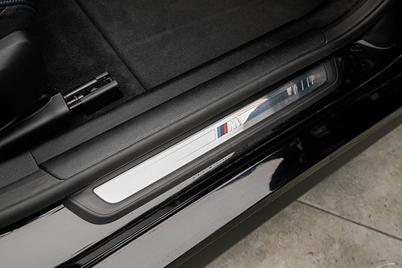 BMW i4 21 of 30