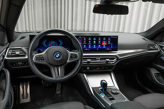 BMW i4 27 of 30