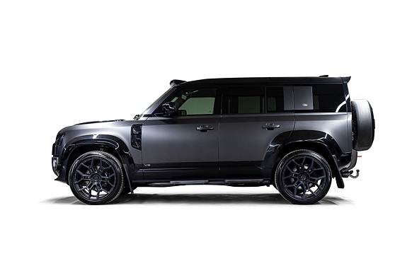 Land Rover Defender 110 6 of 30