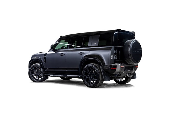 Land Rover Defender 110 12 of 30