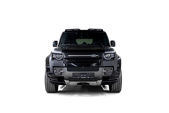 Land Rover Defender 110 8 of 30