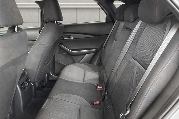 Mazda CX-30 7 of 16