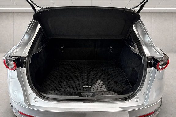 Mazda CX-30 14 of 16