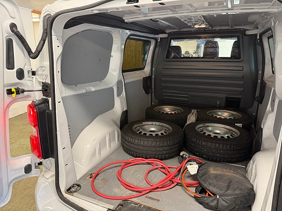 Peugeot e-Expert 20 of 21