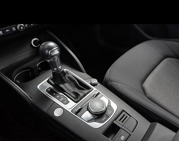 Audi e-tron 7 of 10