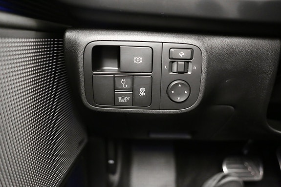 Hyundai Ioniq 6 17 of 30