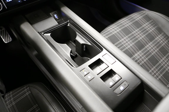 Hyundai Ioniq 6 25 of 30