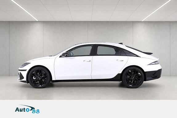 Hyundai Ioniq 6 3 of 30