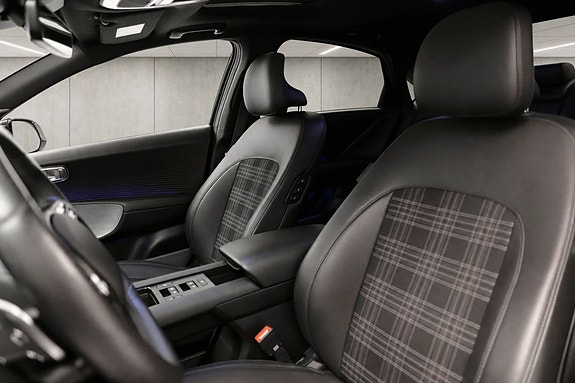Hyundai Ioniq 6 14 of 30