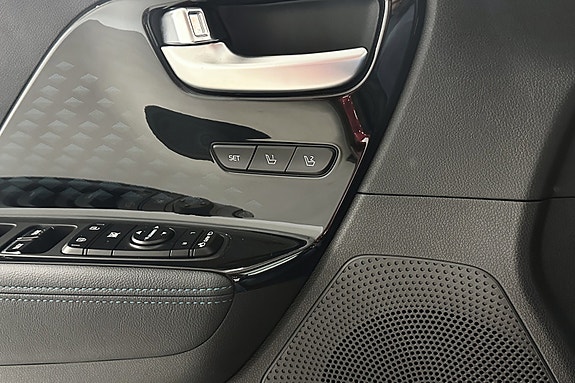 Kia e-Niro 14 of 15