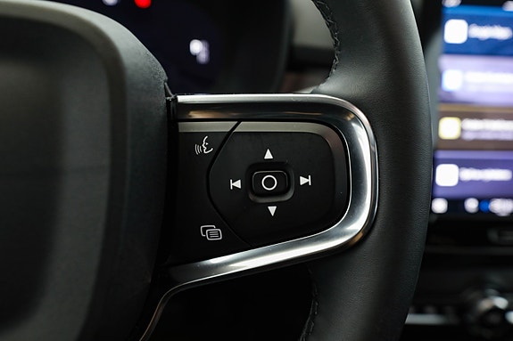 Volvo XC40 24 of 30
