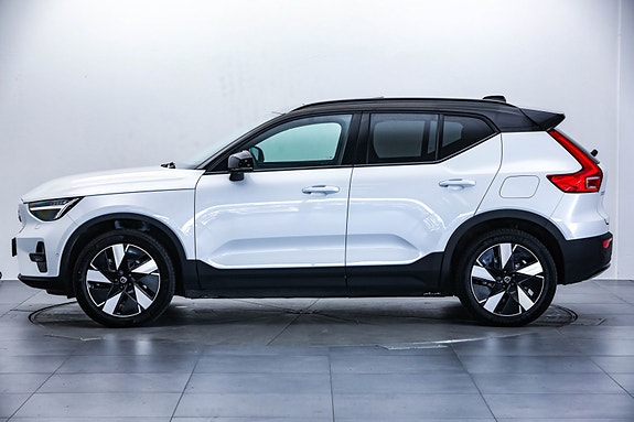Volvo XC40 6 of 30