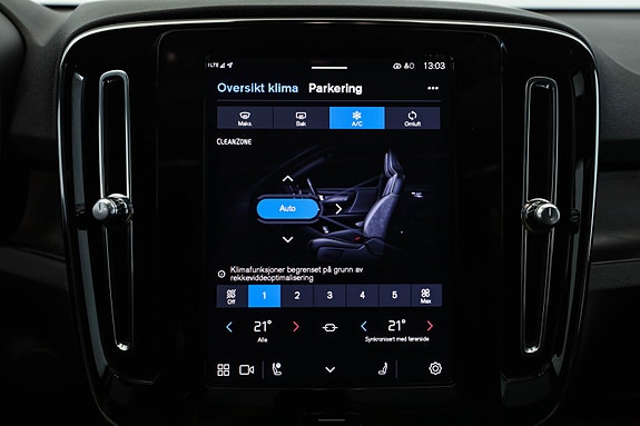Volvo XC40 27 of 30