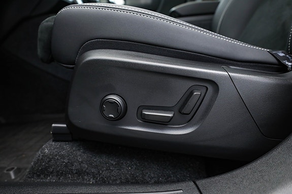 Volvo XC40 29 of 30