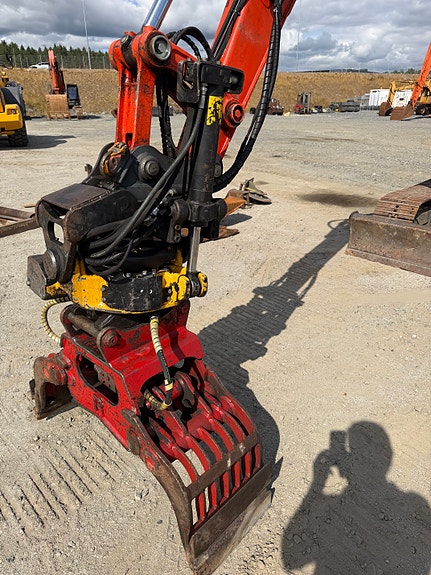 Kubota KX057-4 7 of 16