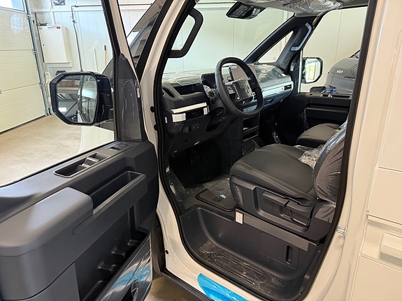 Kia PV5 10 of 14