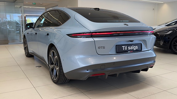 NIO ET5 7 of 30