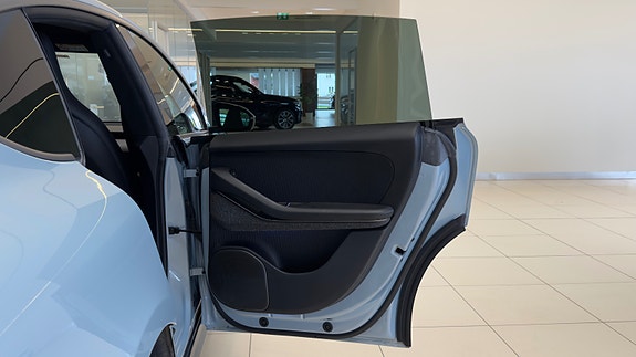 NIO ET5 16 of 30