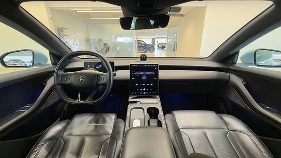 NIO ET5 21 of 30