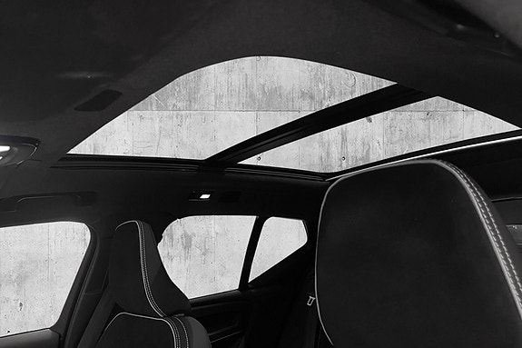 Volvo XC40 27 of 27