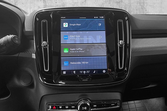 Volvo XC40 23 of 27