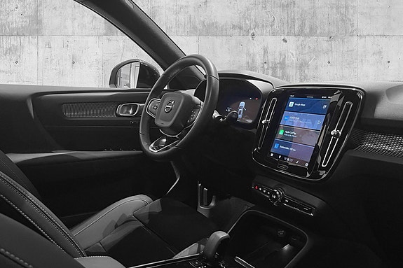 Volvo XC40 21 of 27