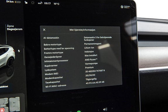 Tesla Model Y 22 of 30