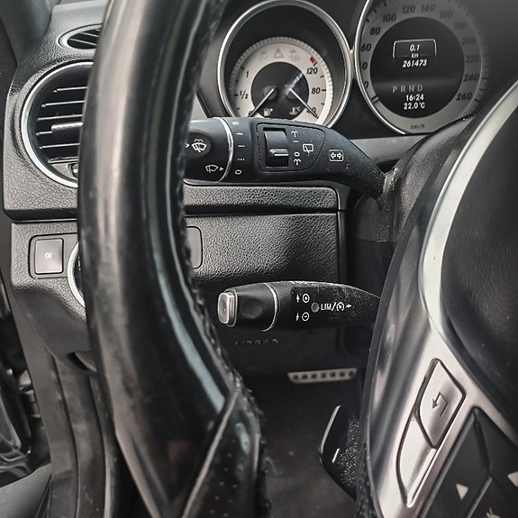 Mercedes-Benz C220 d 10 of 21