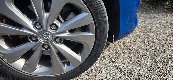 Toyota Auris 30 of 30