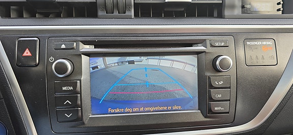 Toyota Auris 26 of 30
