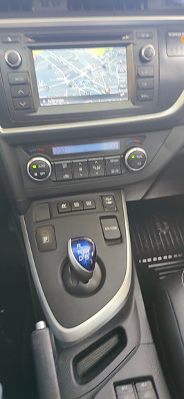 Toyota Auris 18 of 30