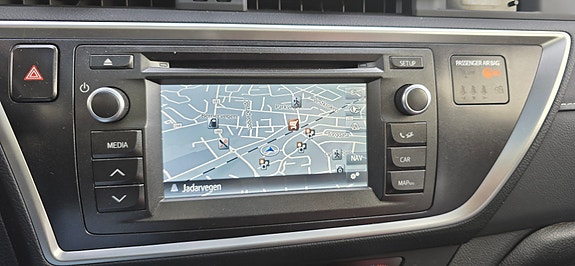 Toyota Auris 25 of 30