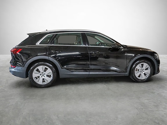 Audi e-tron 6 of 30