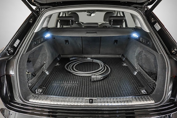 Audi e-tron 30 of 30