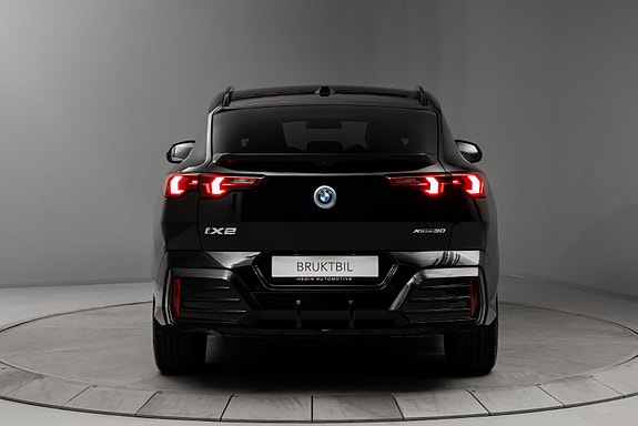 BMW iX2 4 of 30