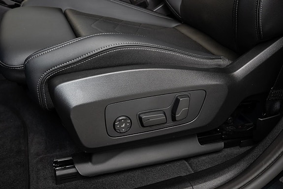 BMW iX2 17 of 30