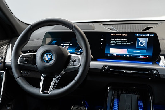 BMW iX2 29 of 30