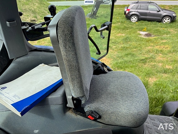 New Holland TS125A m/ frontlaster. Ny kløtsjpakke! 24 of 30