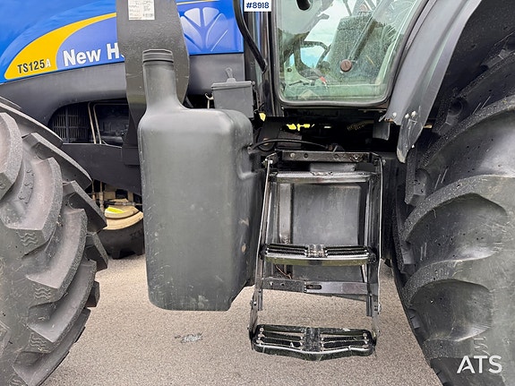 New Holland TS125A m/ frontlaster. Ny kløtsjpakke! 11 of 30