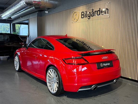 Audi TT 13 of 30