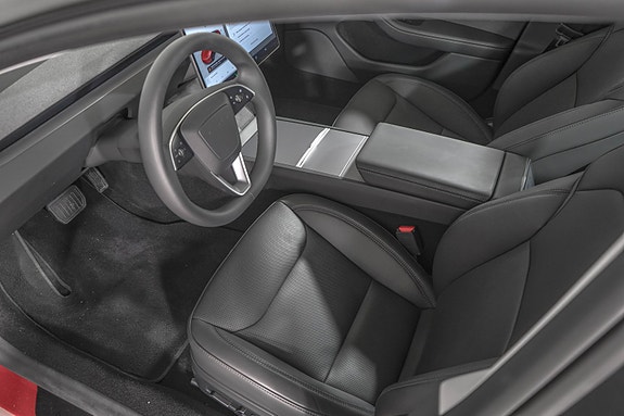 Tesla Model 3 13 of 23