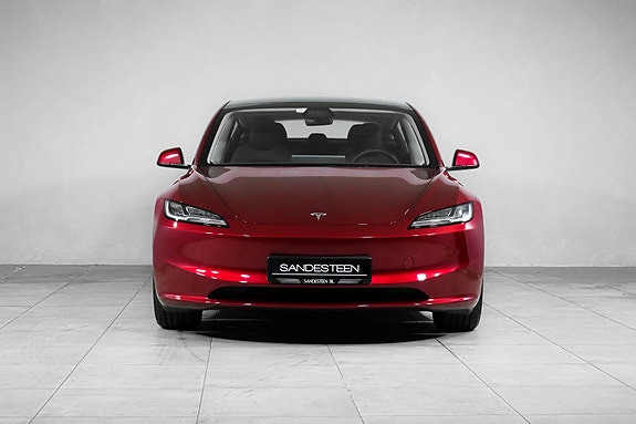Tesla Model 3 2 of 23