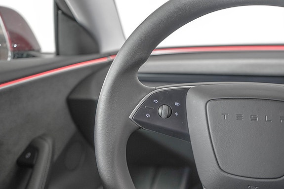 Tesla Model 3 18 of 23